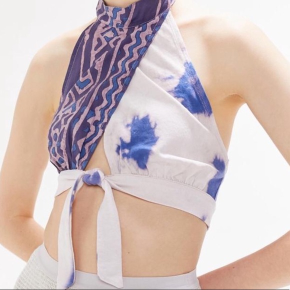 Urban Outfitters Keyhole Halter Top - Picture 1 of 5